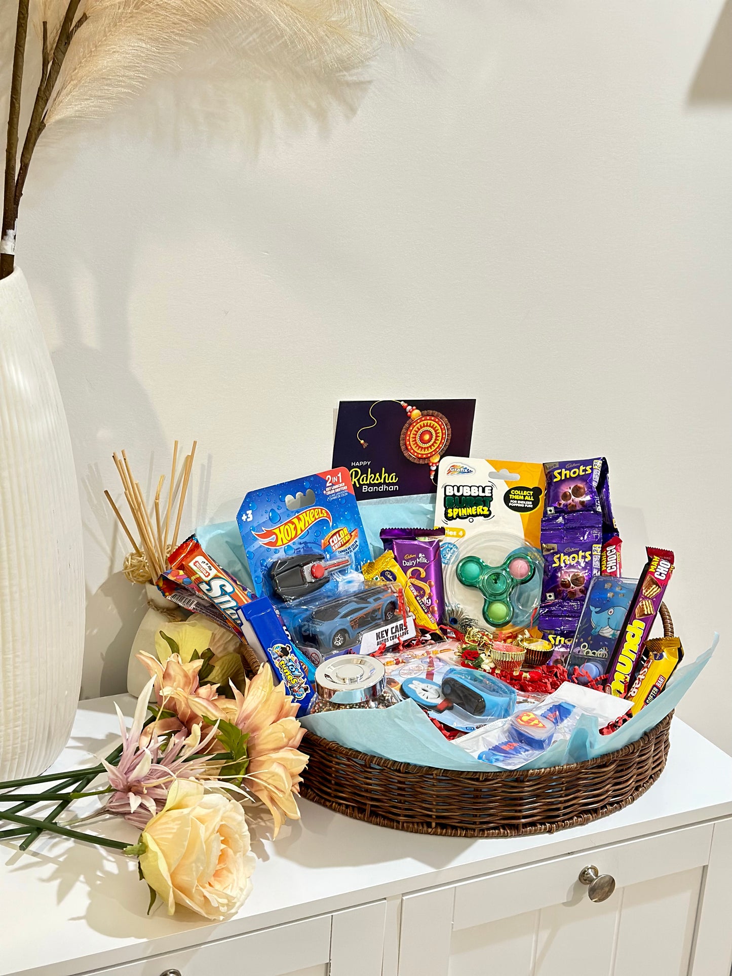 Kids Hamper for Bhai Large |Includes Rakhi
